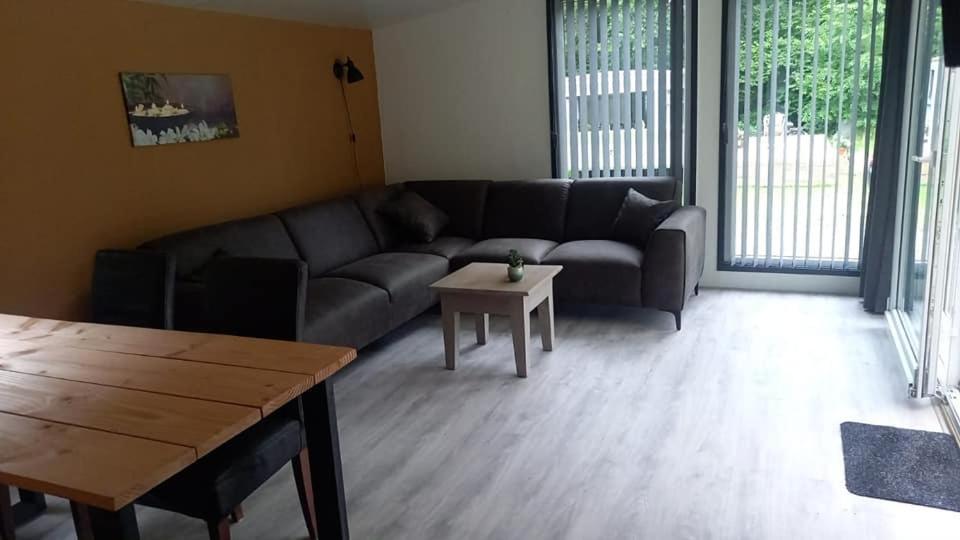 Chalet 2 Landgoedcamping Nienoord In Leek Zewnętrze zdjęcie